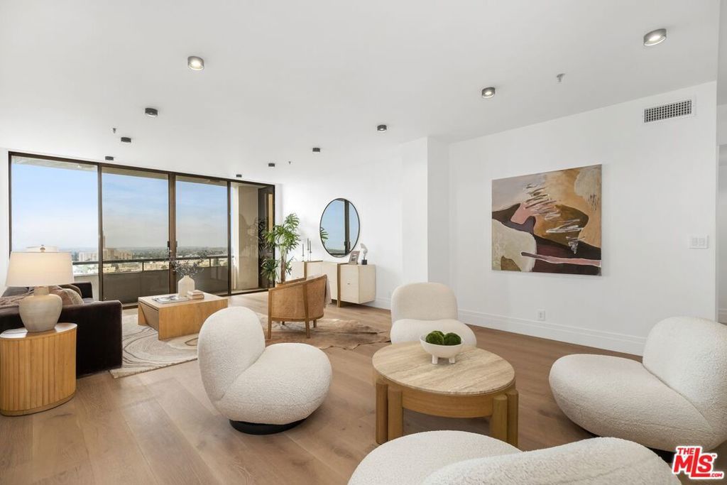 Photo of Listing #24470911