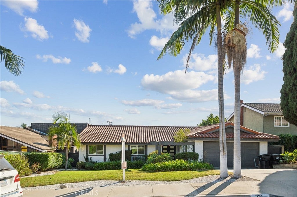 Photo of Listing #MB24249348