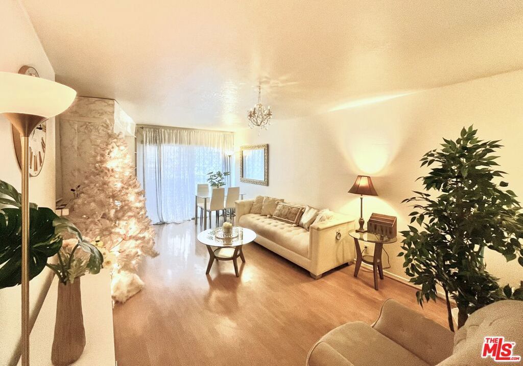 Photo of Listing #24472595