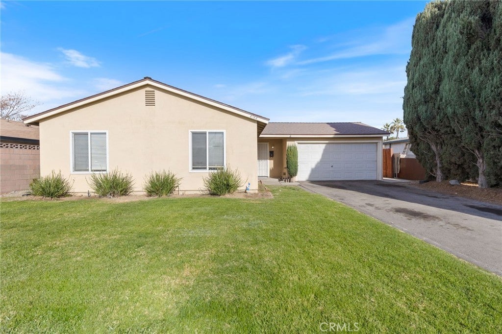 Photo of Listing #IV24250085