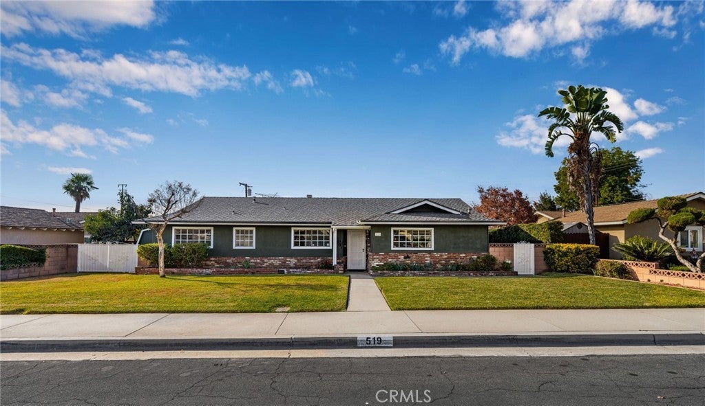 Photo of Listing #CV24249996