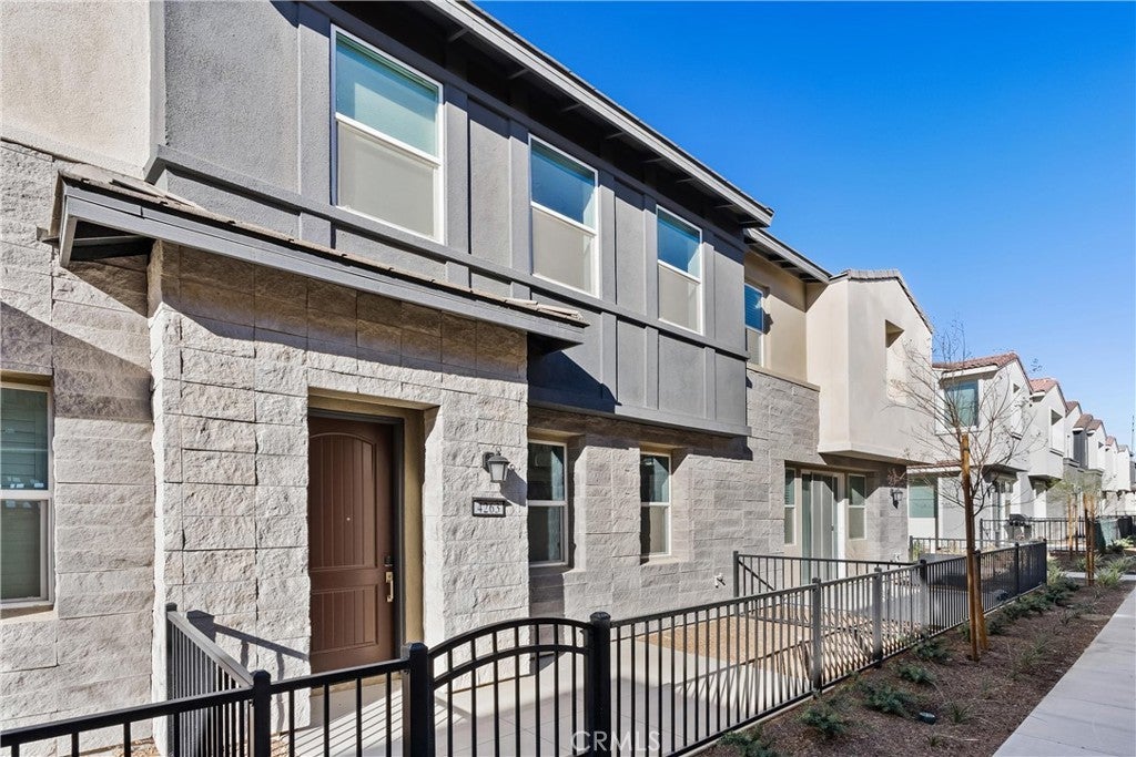 Photo of Listing #PW24244847