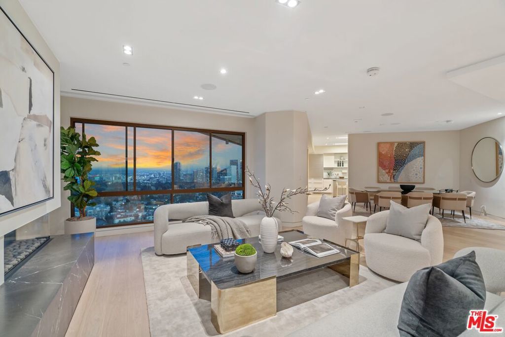 Photo of Listing #24472683