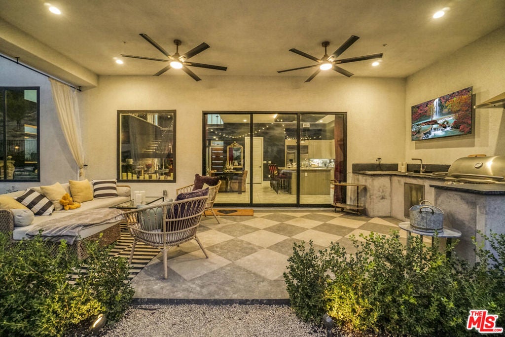 Photo of Listing #24473275