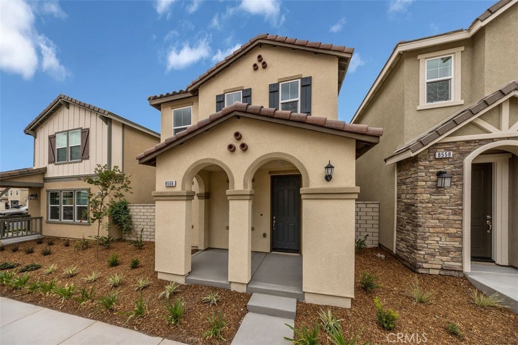 Photo of Listing #IV24251440