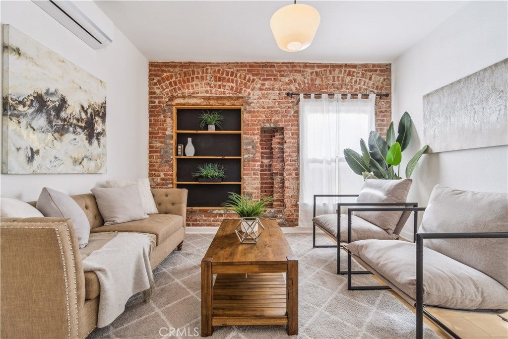 Photo of Listing #BB24252376