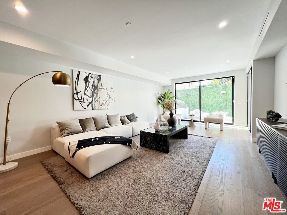 Photo of Listing #24473683