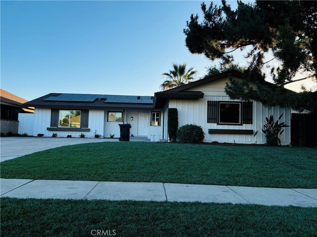 Photo of Listing #IV24252719