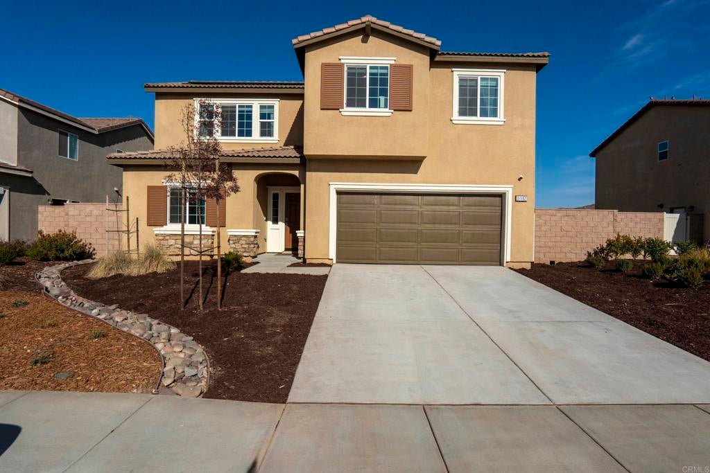 Photo of Listing #PTP2407704