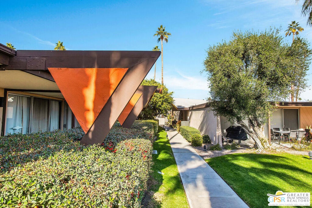 Photo of Listing #24474461