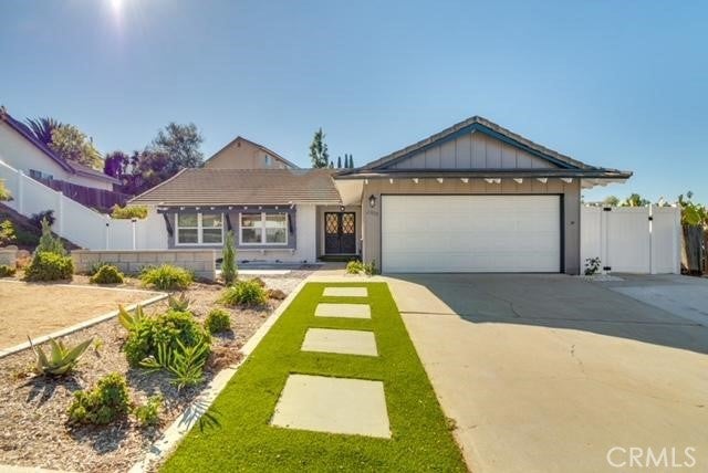 Photo of Listing #IV24254449