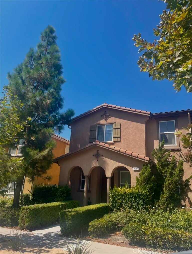 Photo of Listing #IV24254480