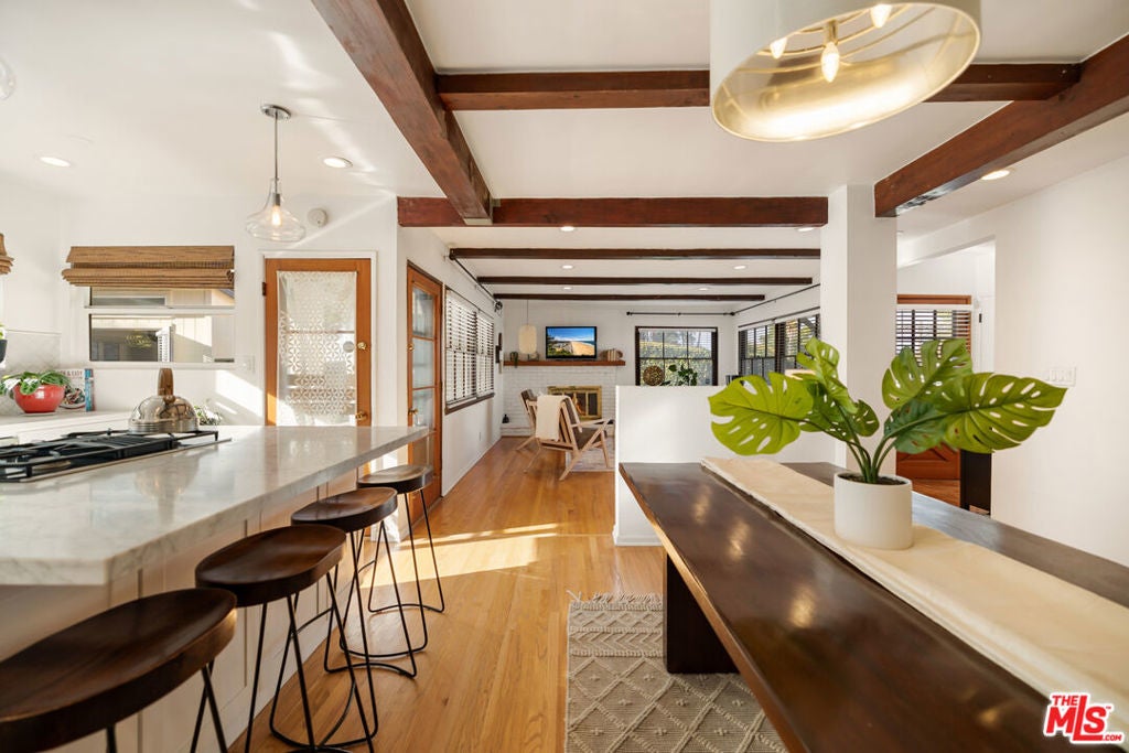 Photo of Listing #24472029