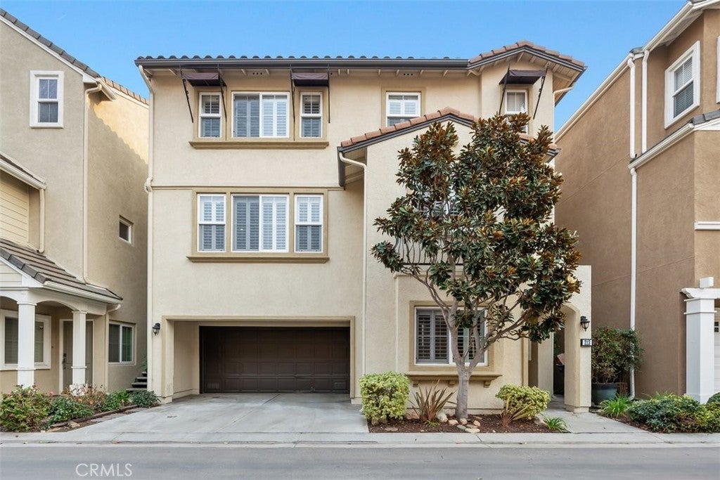 Photo of Listing #PV24254717