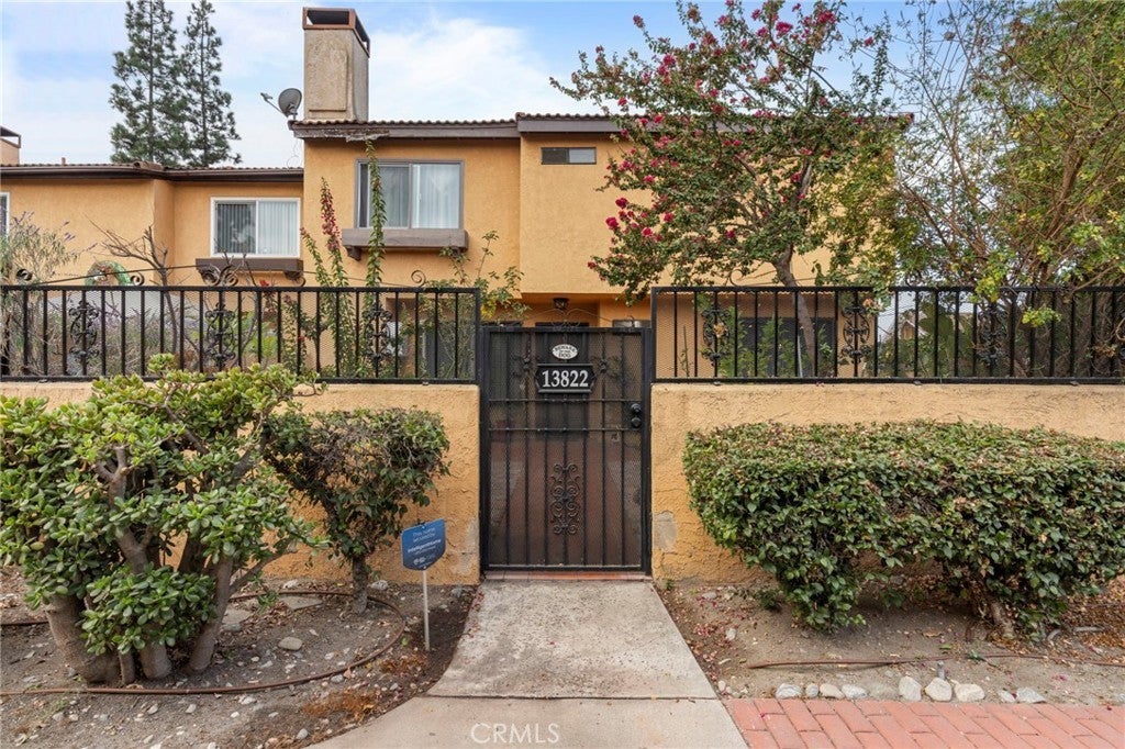 Photo of Listing #HD24254703