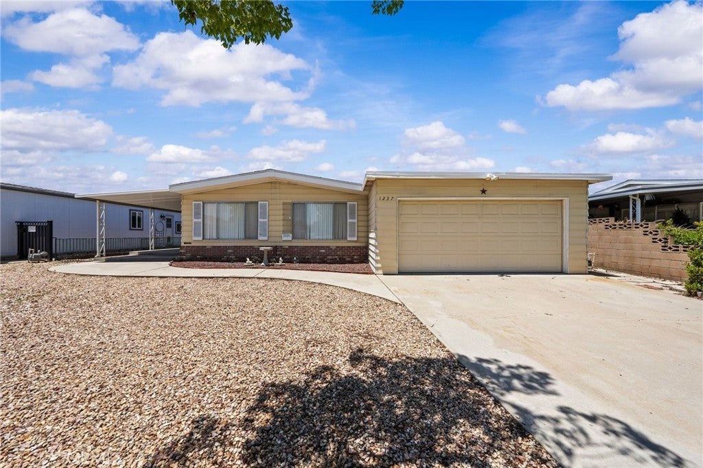 Photo of Listing #SW24255283