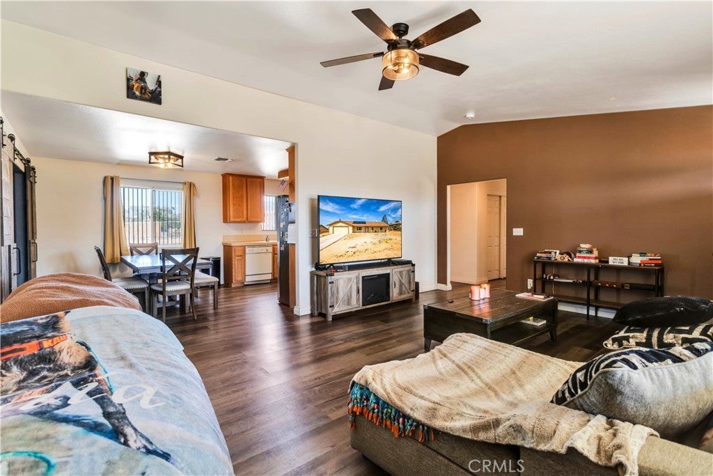 Photo of Listing #JT24255565