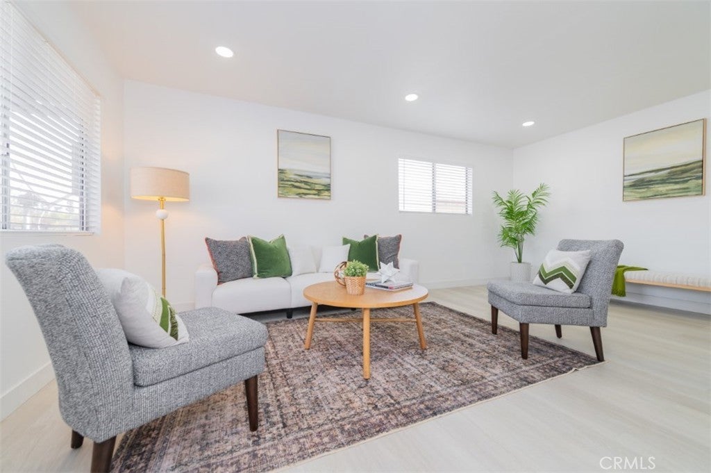 Photo of Listing #CV25000065