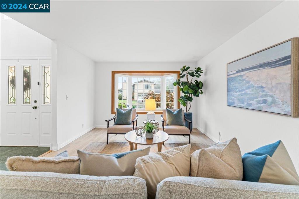 Photo of Listing #41081265