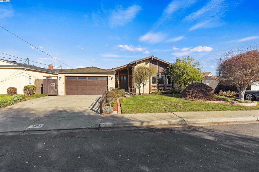 Photo of Listing #41081273