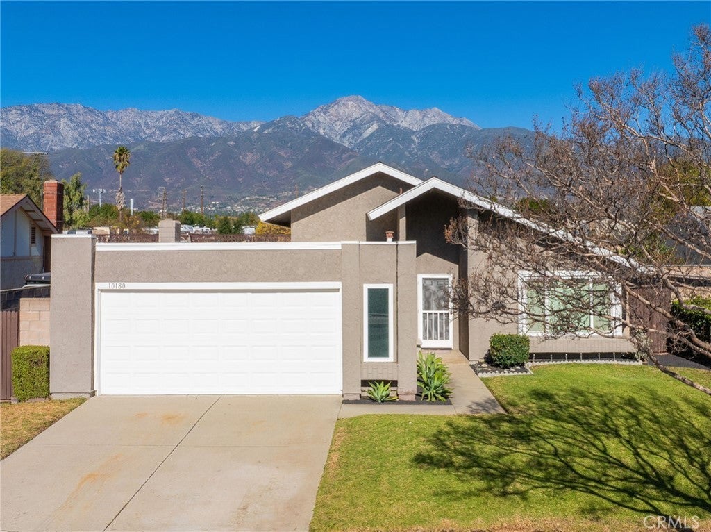 Photo of Listing #CV24242286