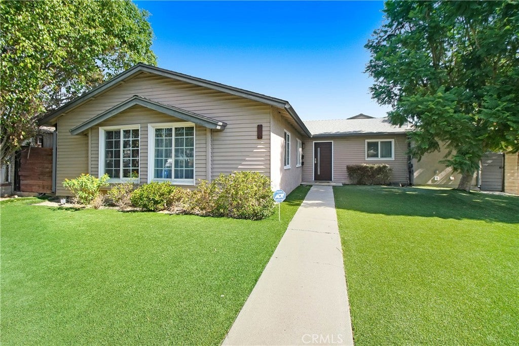 Photo of Listing #SR25000643