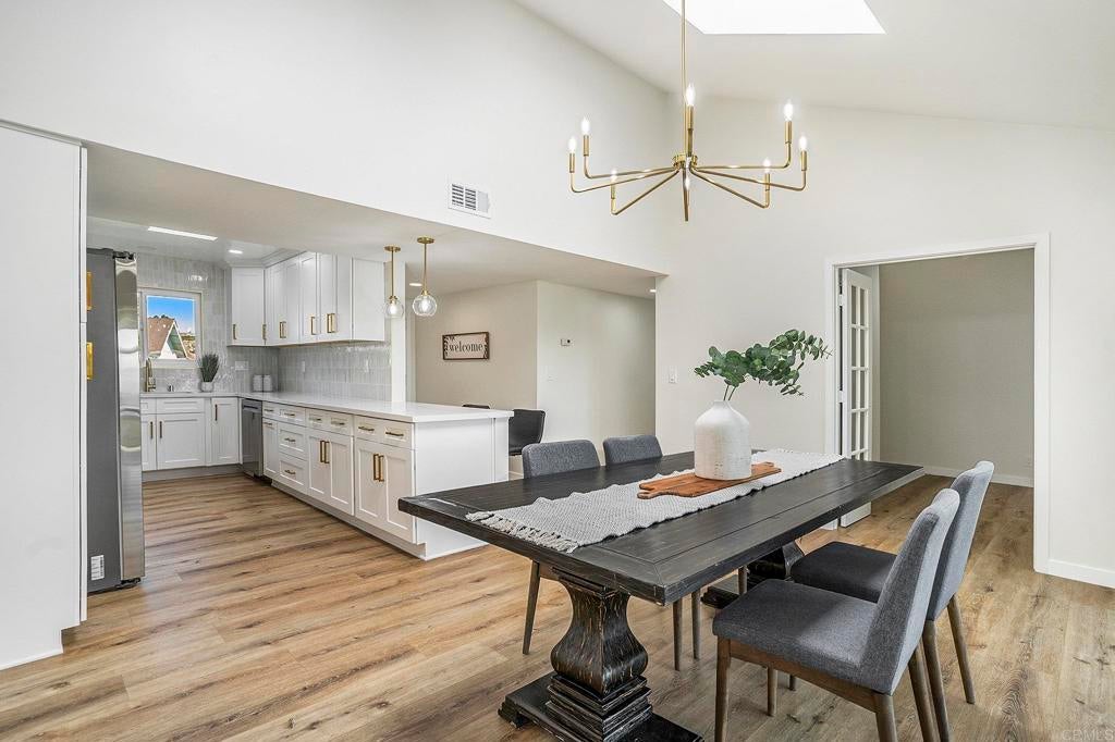 Photo of Listing #PTP2500058