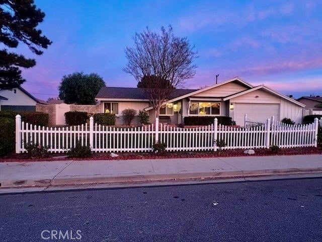 Photo of Listing #SR25001156