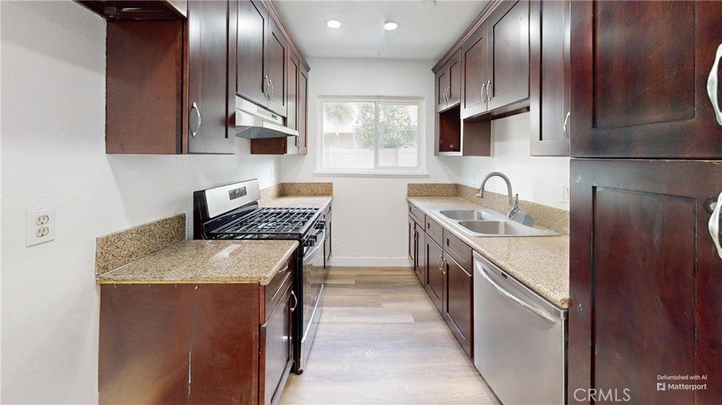 Photo of Listing #IV24255021