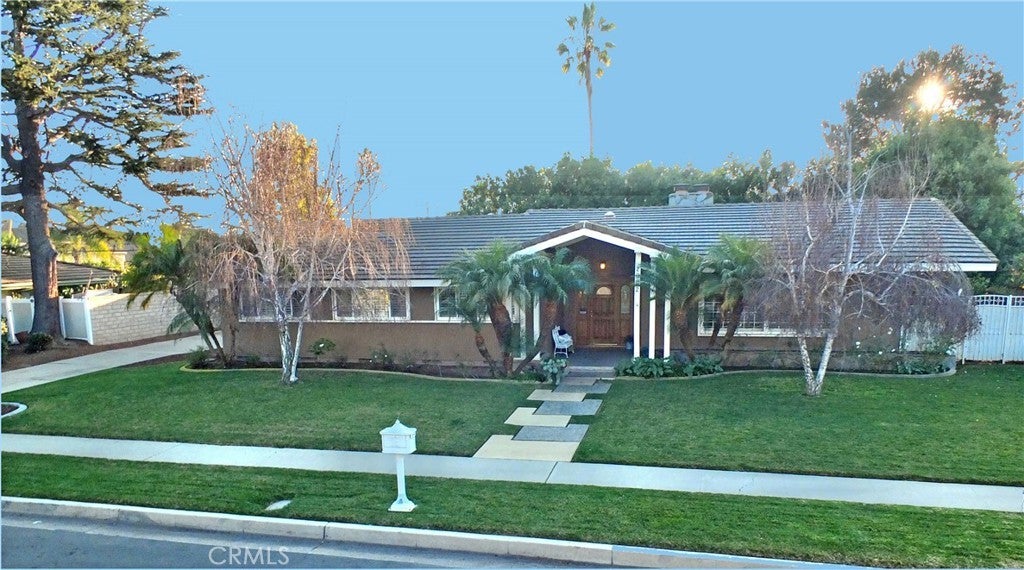 Photo of Listing #RS25001654