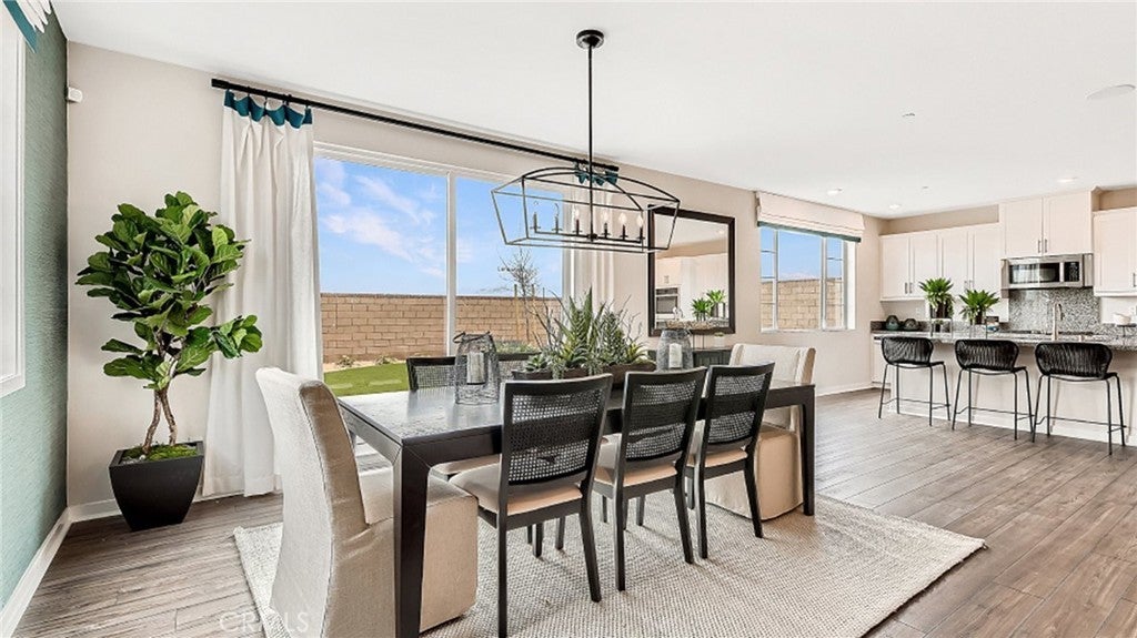 Photo of Listing #SW25002199