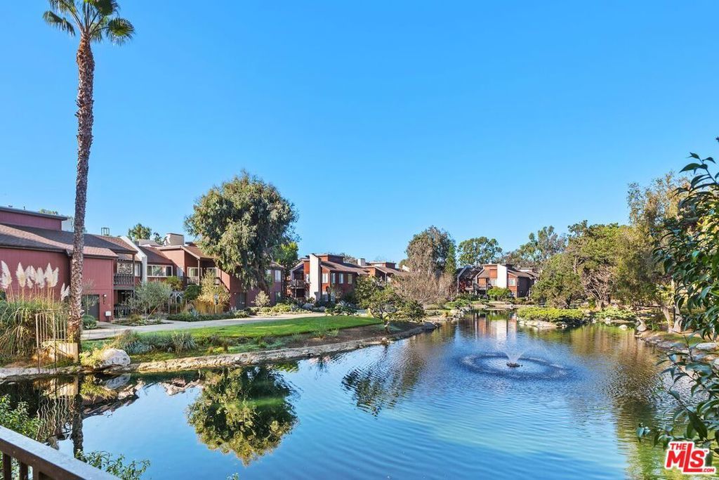 Photo of Listing #25475679