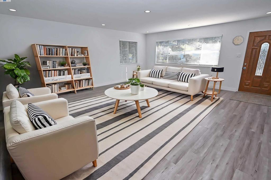 Photo of Listing #41081560