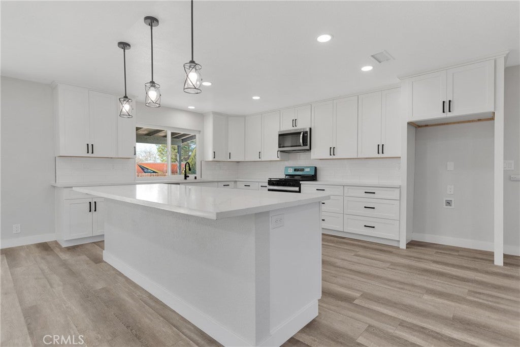 Photo of Listing #HD24255230