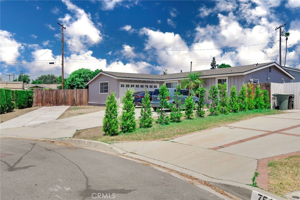 Photo of Listing #CV25003188