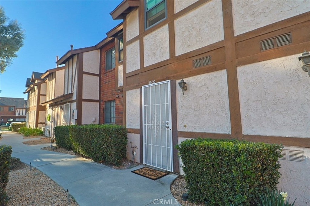 Photo of Listing #IV25003445