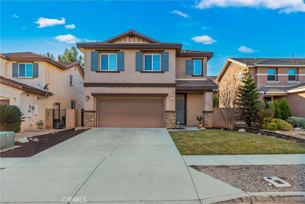 Photo of Listing #IV25003317