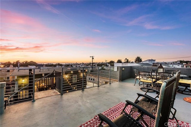 136 Hill Street, Hermosa Beach.