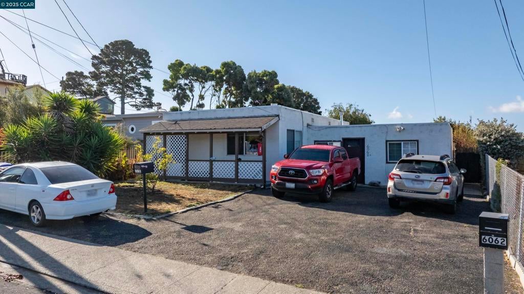 Photo of Listing #41081704