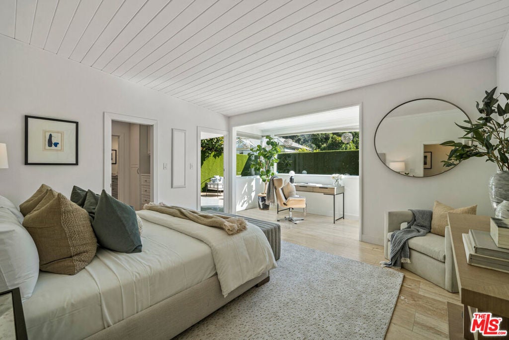 Photo of Listing #25478139