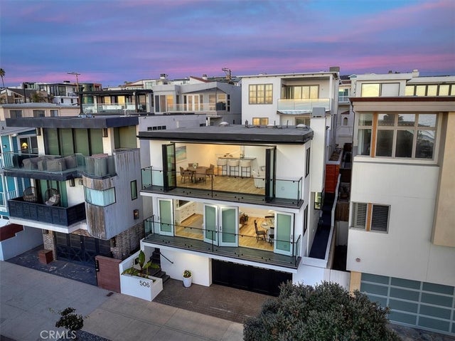 506 Manhattan Avenue, Manhattan Beach.
