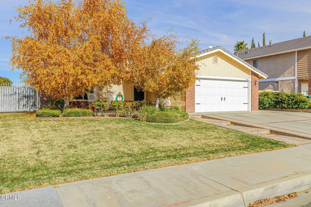 Photo of Listing #V1-27402