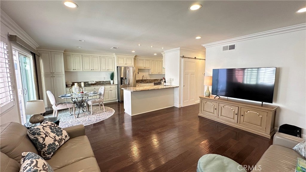 Photo of Listing #OC25004622