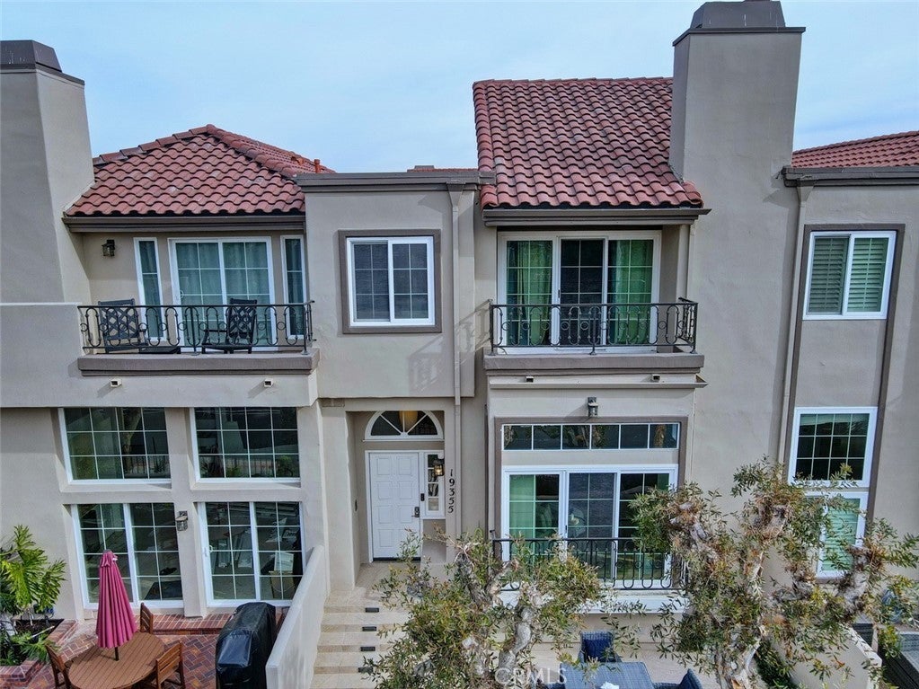 Photo of Listing #OC24255428