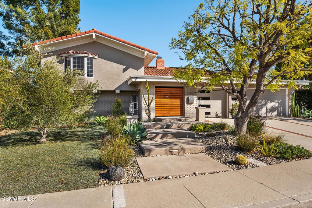 Photo of Listing #225000096