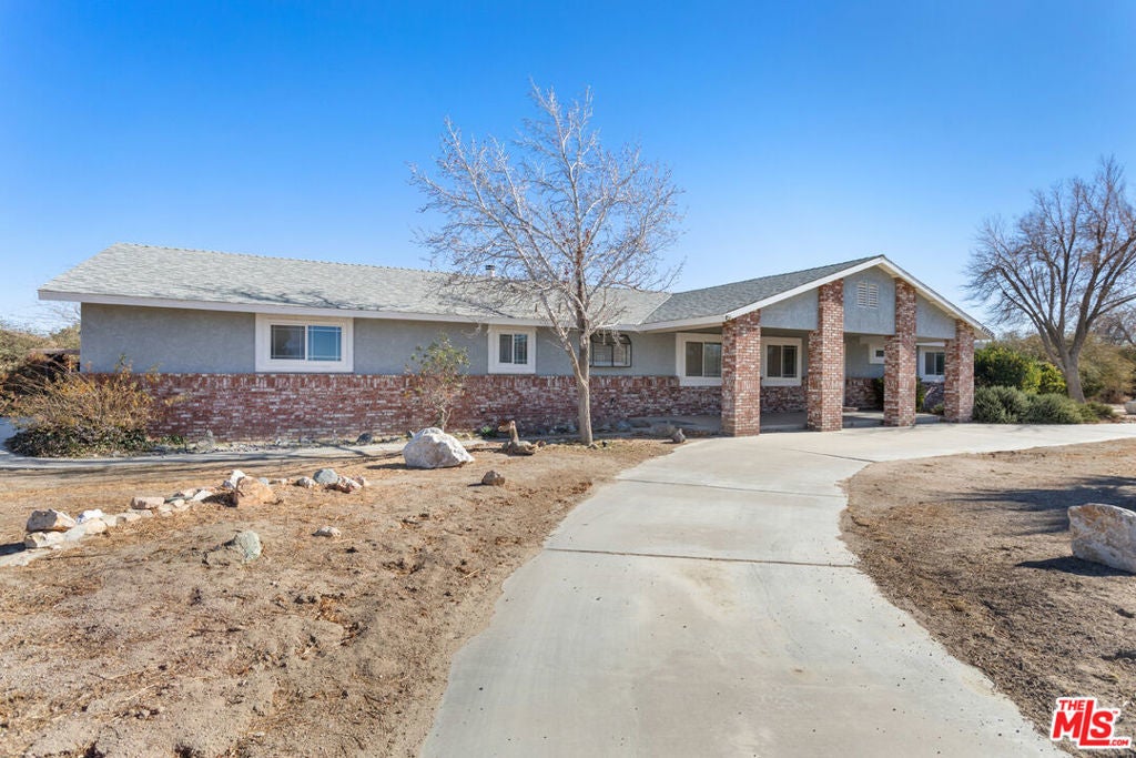 Photo of Listing #25476321