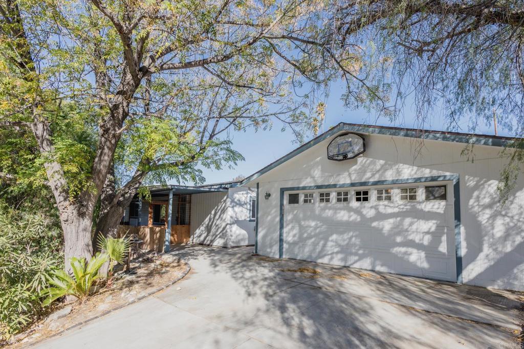 Photo of Listing #PTP2500221