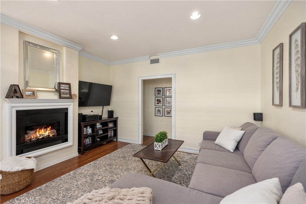 Photo of Listing #OC25005827