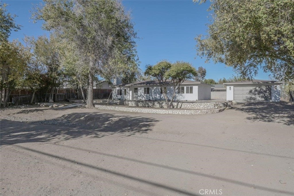 Photo of Listing #IV25006633