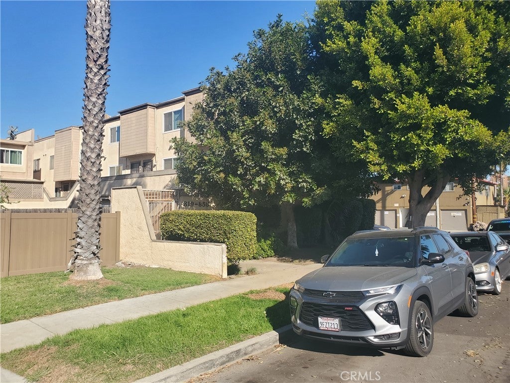 Photo of Listing #RS25007003